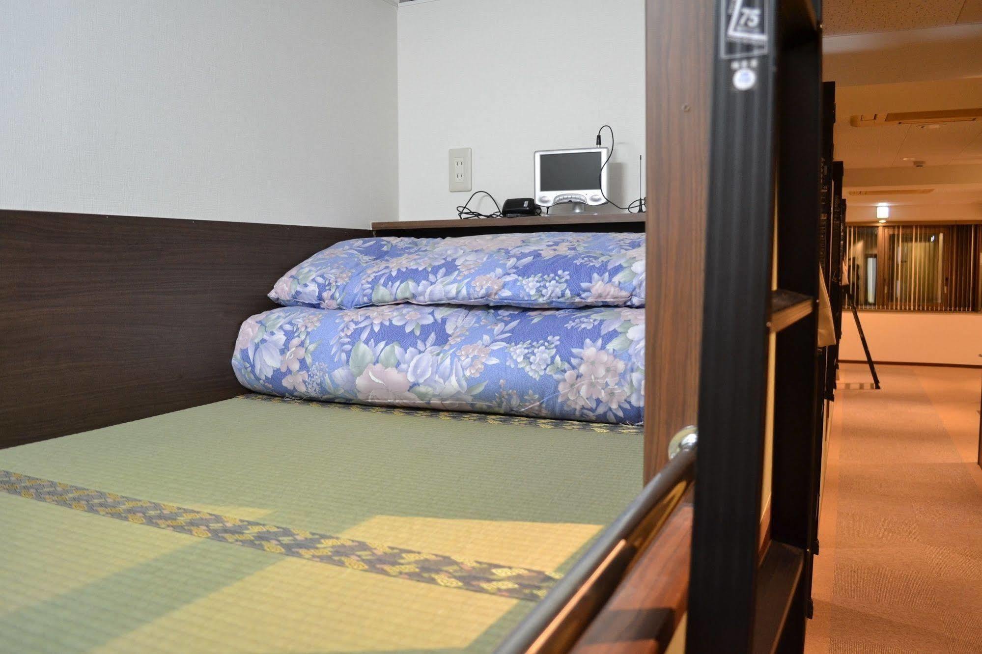1 Night 1980 Hostel Tokyo Asakusa Simple Stay Экстерьер фото